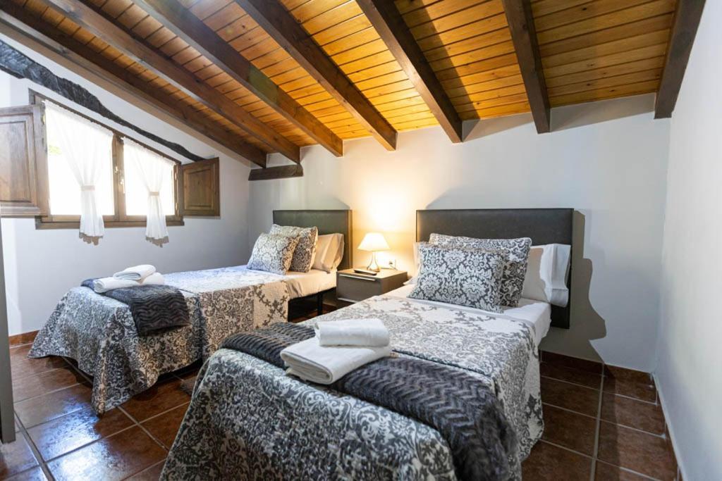 Apartamentos El Coritu Nieda المظهر الخارجي الصورة