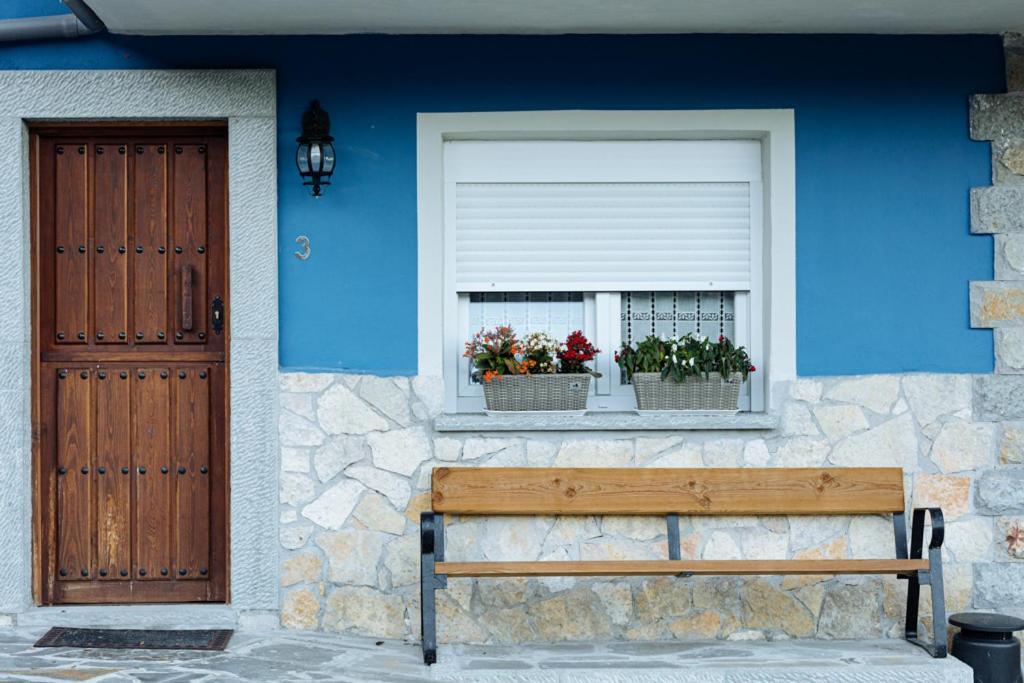 Apartamentos El Coritu Nieda المظهر الخارجي الصورة