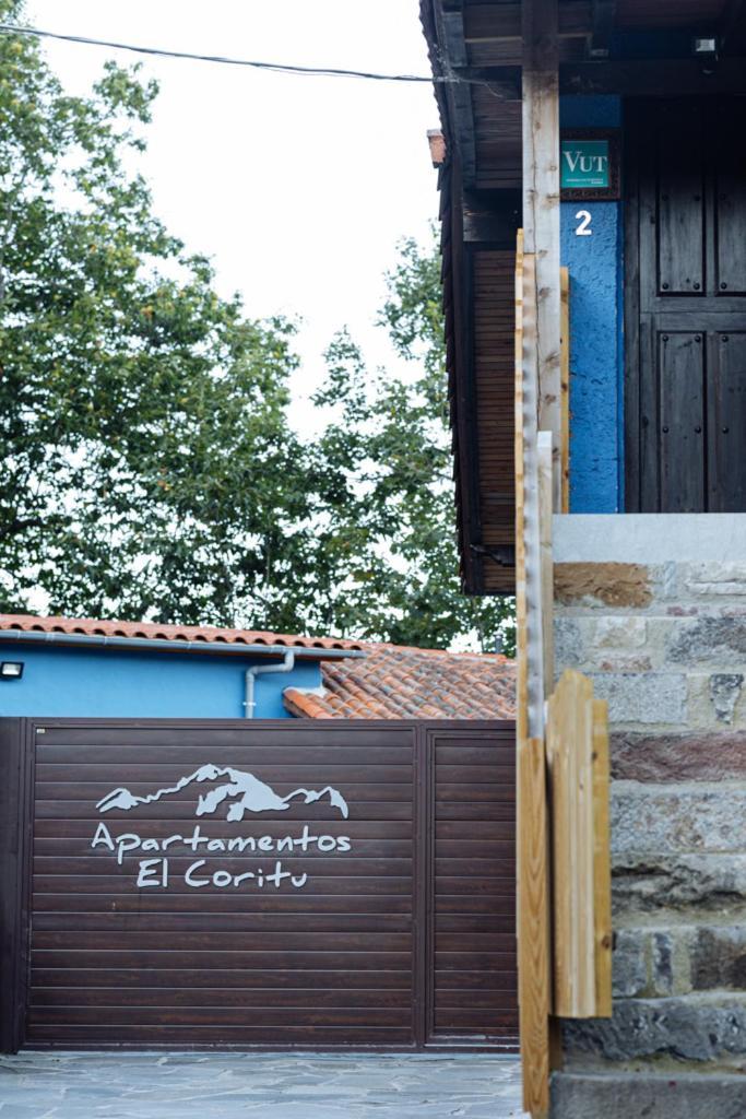 Apartamentos El Coritu Nieda المظهر الخارجي الصورة