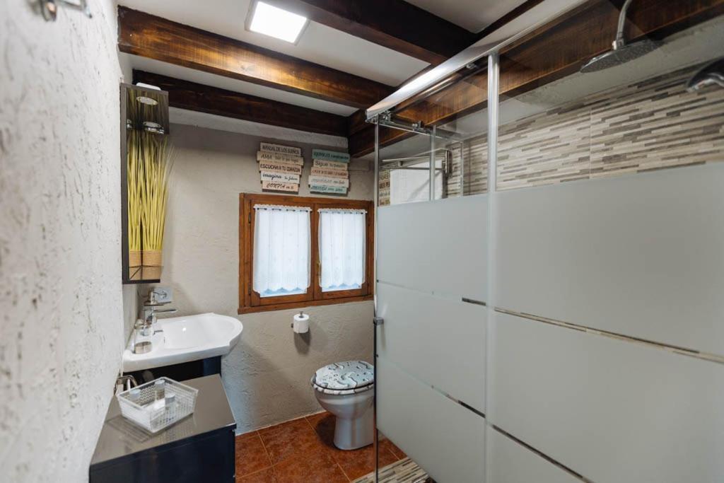 Apartamentos El Coritu Nieda المظهر الخارجي الصورة