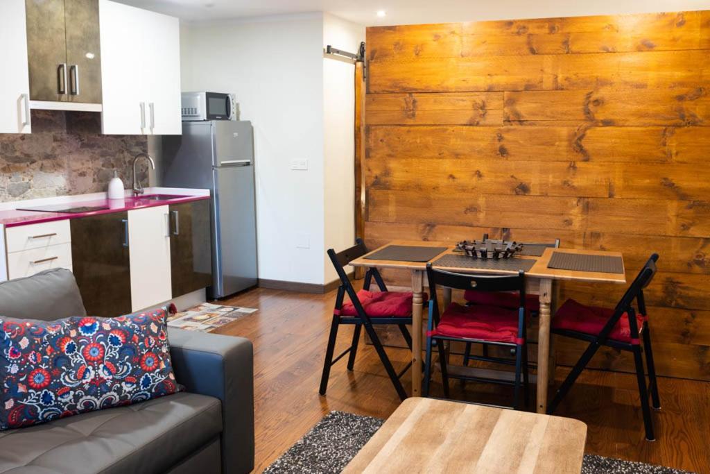 Apartamentos El Coritu Nieda المظهر الخارجي الصورة